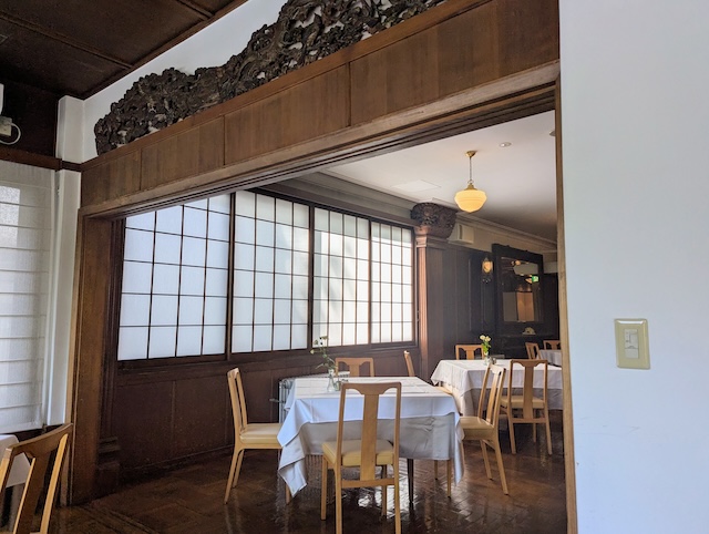 ディナーを頂いた同じ食堂で朝食も