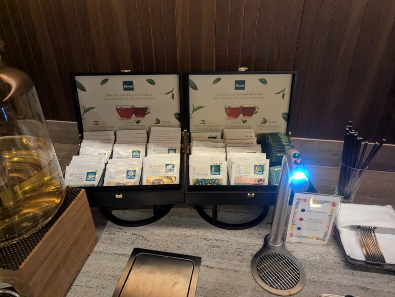 ヒルトン名古屋 ラウンジ 