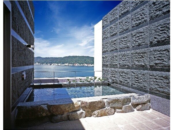 奄美山羊島ホテルの大浴場・サウナ【展望風呂】公式ページからお借りしました