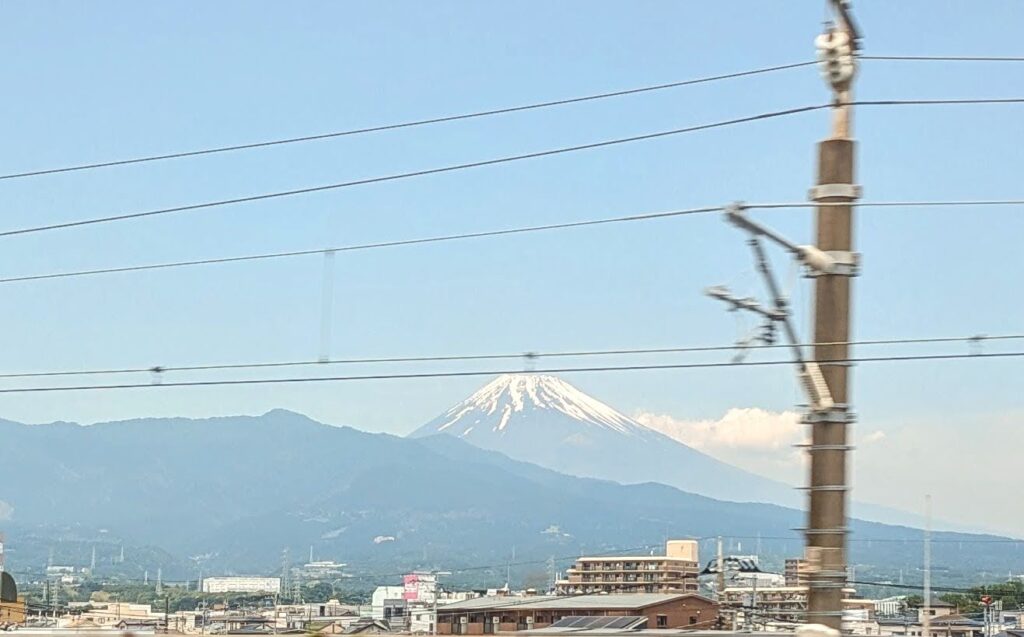 JR新幹線 こだまの車窓から観られる富士山