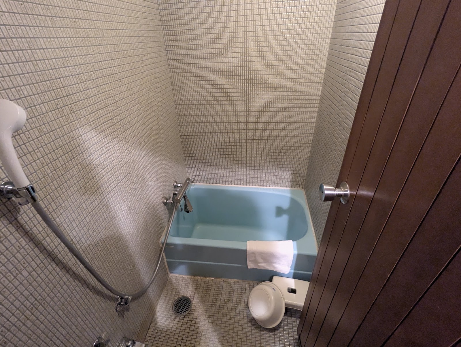 今回泊まった客室に付いていた内風呂